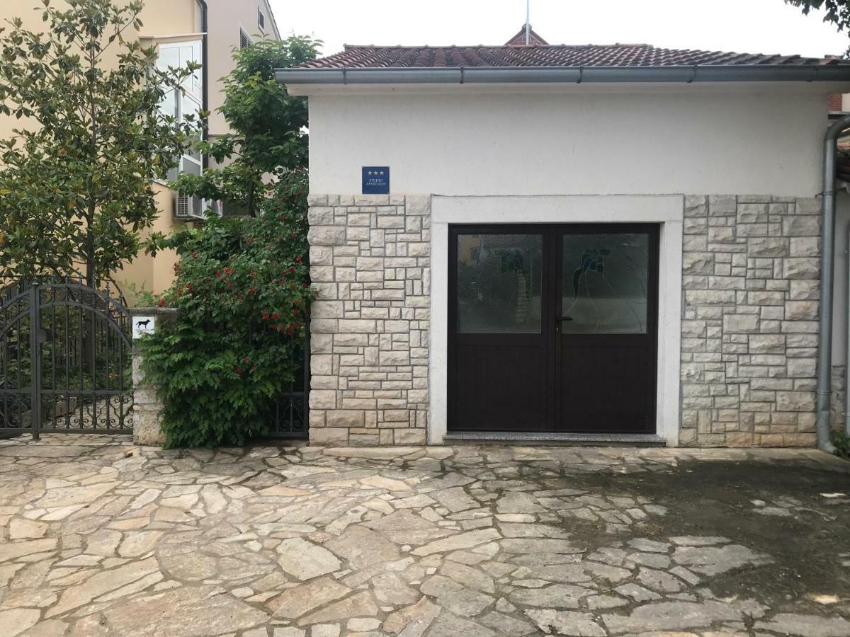 רוביני Apartments Divina מראה חיצוני תמונה